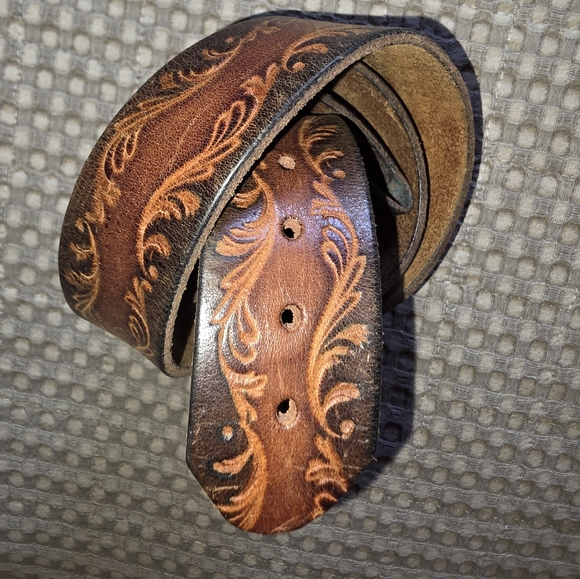 Vintage Mens Brown Hand tooled Premium leather Floral style Dress Belt  40" - Picture 1 of 8